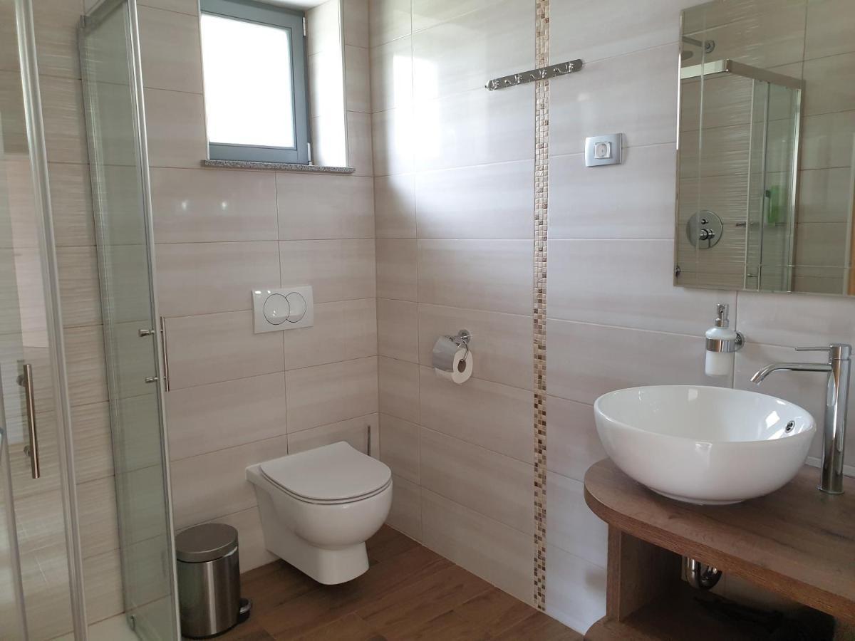 Darja Apartment *